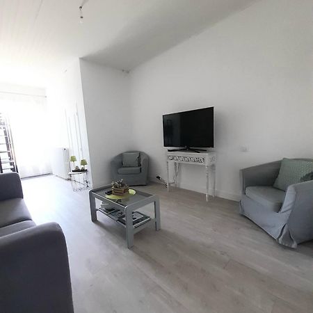 L'Oasis Apartment Mouleydier Ngoại thất bức ảnh